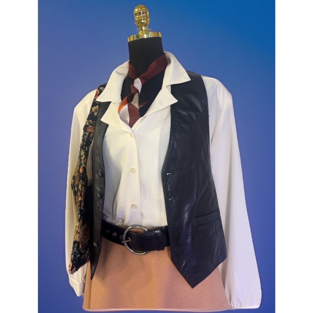 Da Rue Vintage Sheer Cream Blouse Shoulder Pads Vamp Office 80s/90s Boss Lady